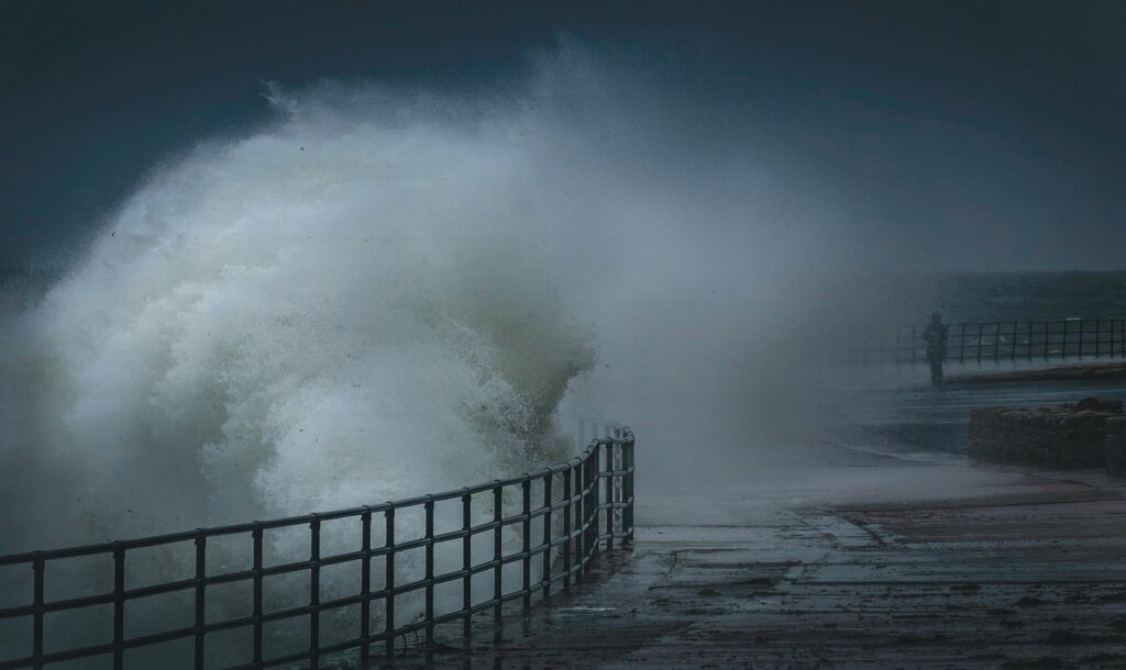 Extreme weather at sea